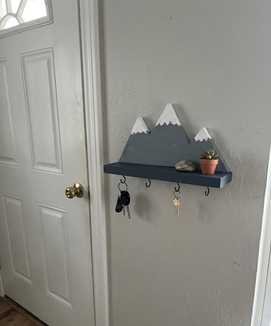 Snow Peak Artisan Shelf & Key Gallery 🏔️